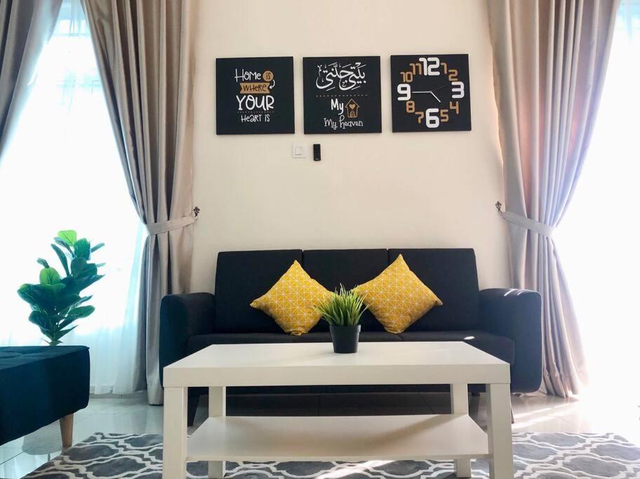 Rumahku Homestay, Taman Jasin Perdana Extérieur photo