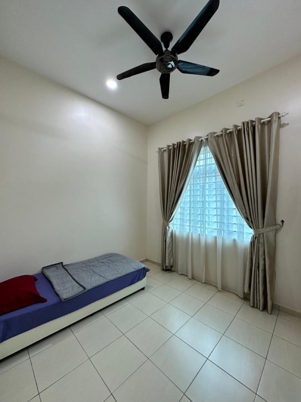 Rumahku Homestay, Taman Jasin Perdana Extérieur photo