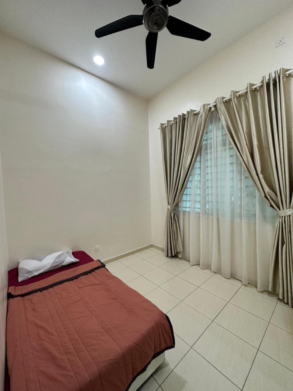 Rumahku Homestay, Taman Jasin Perdana Extérieur photo